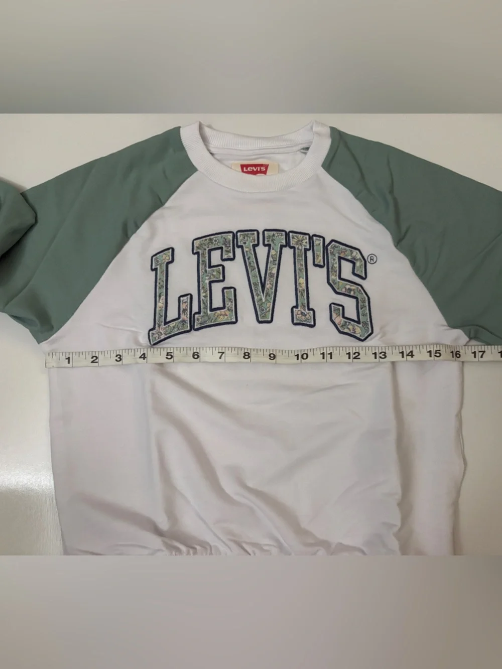 Levi's White Pullover Sweatshirt with Mint Raglan Sleeves